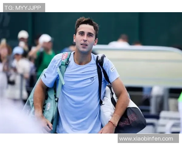 广州网球队的阵地战揭秘:深度解析网球战术与团队协作技巧